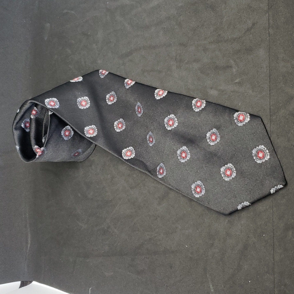 Van Heusen black polyester tie